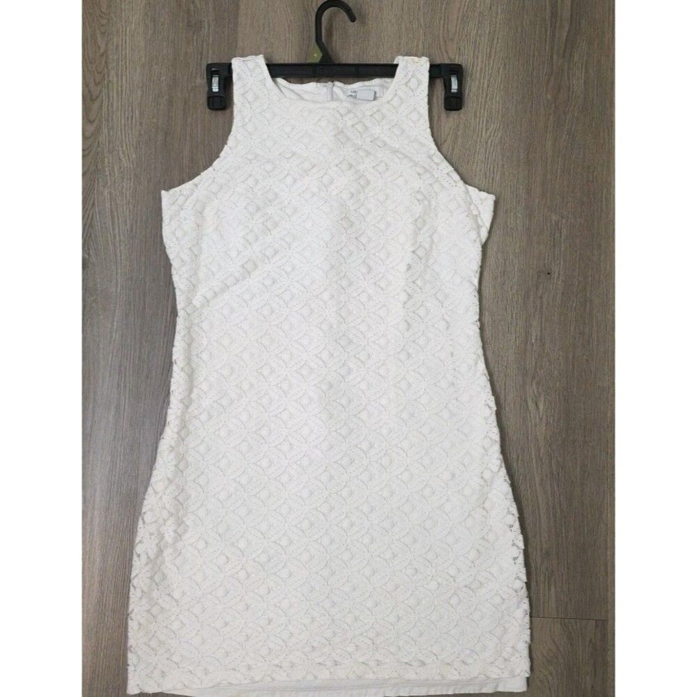 Liz Claiborne Women’s White Lace Sleeveless Shift Dress Size‎ M Lined Back-Zip